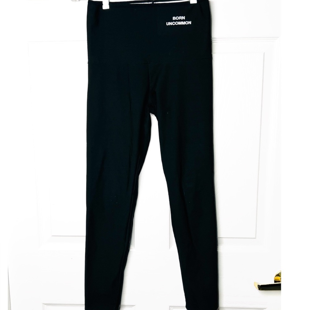 Orb Uncommon Sz M  Black/Silver High-Waisted Leggings